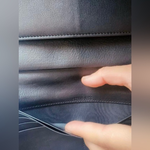 Authentic GUCCI Trifold Wallet GG Leather Black - Picture 6 of 12